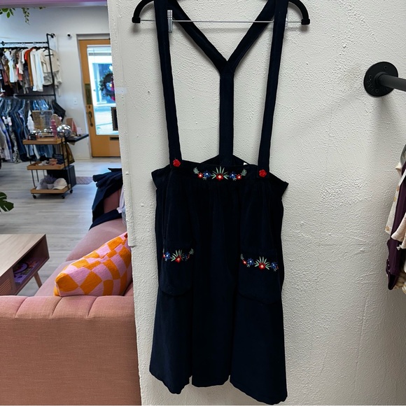 Lindy Bop navy corduroy skirt with suspenders - Picture 3 of 10